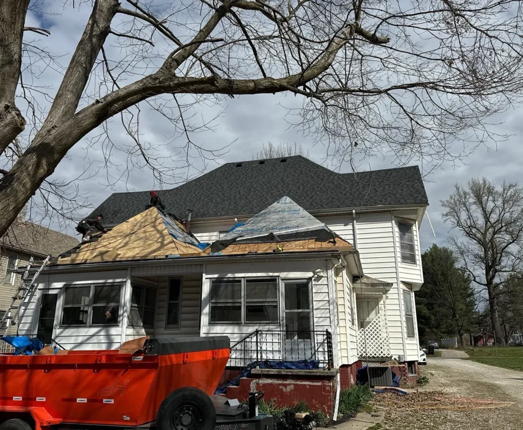 Repairing Asphalt Shingle Roof Damage in Springfield IL