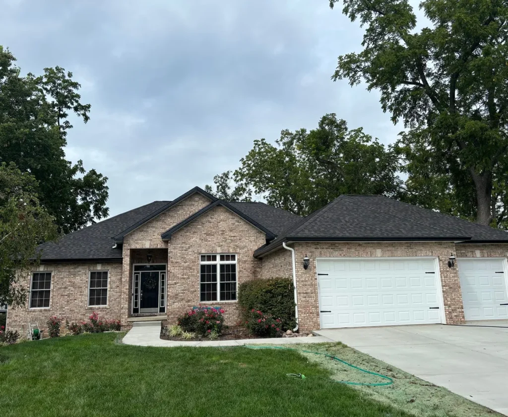 dark shingle roof on a brick home in springfield il